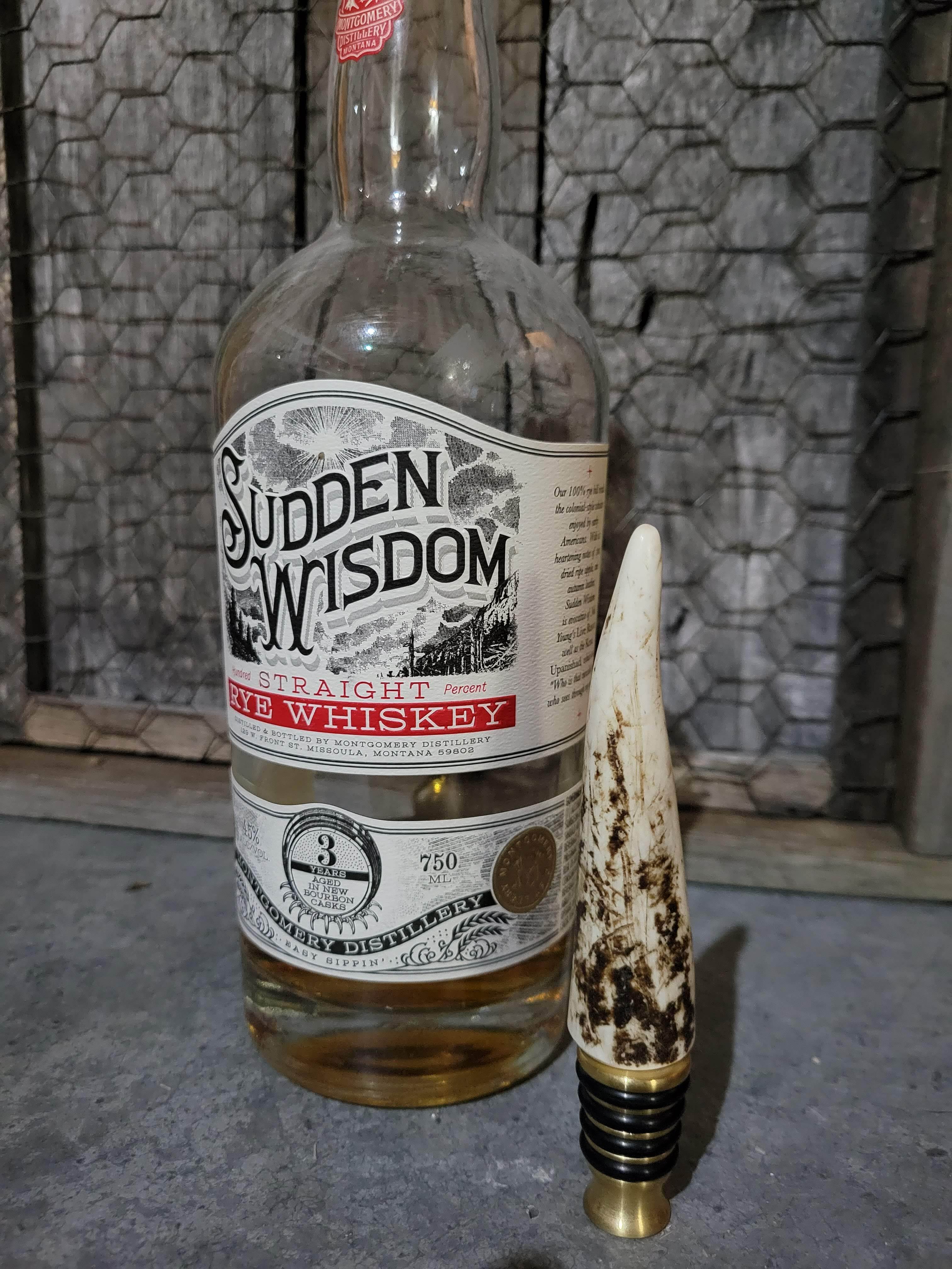 Bella's Bones Antler Bottle Stopper - Thumbnail 3
